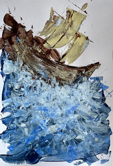 Abstraktes Gemälde eines braunen hölzernen Segelschiffs mit hellgelben Segeln, das sich über stürmischen Wellen in Blau, Grau und Weiß neigt, in dicken Spachtelstrichen auf weißem Papier gemalt.